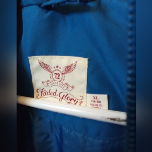 Puff Jacket - Picture 2 of 4